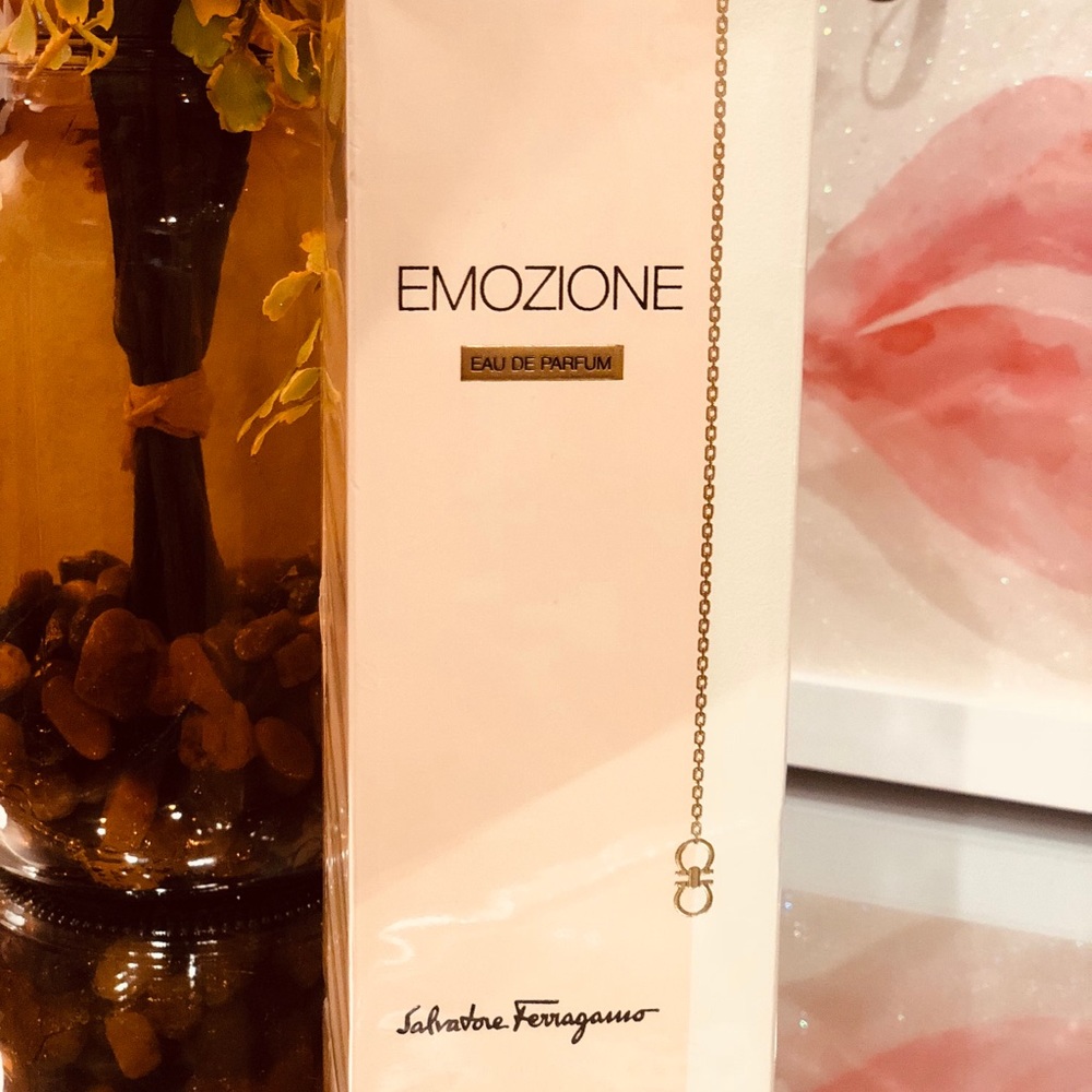 SALVATORE FERRAGAMO EMOZIONE Eau de Parfum